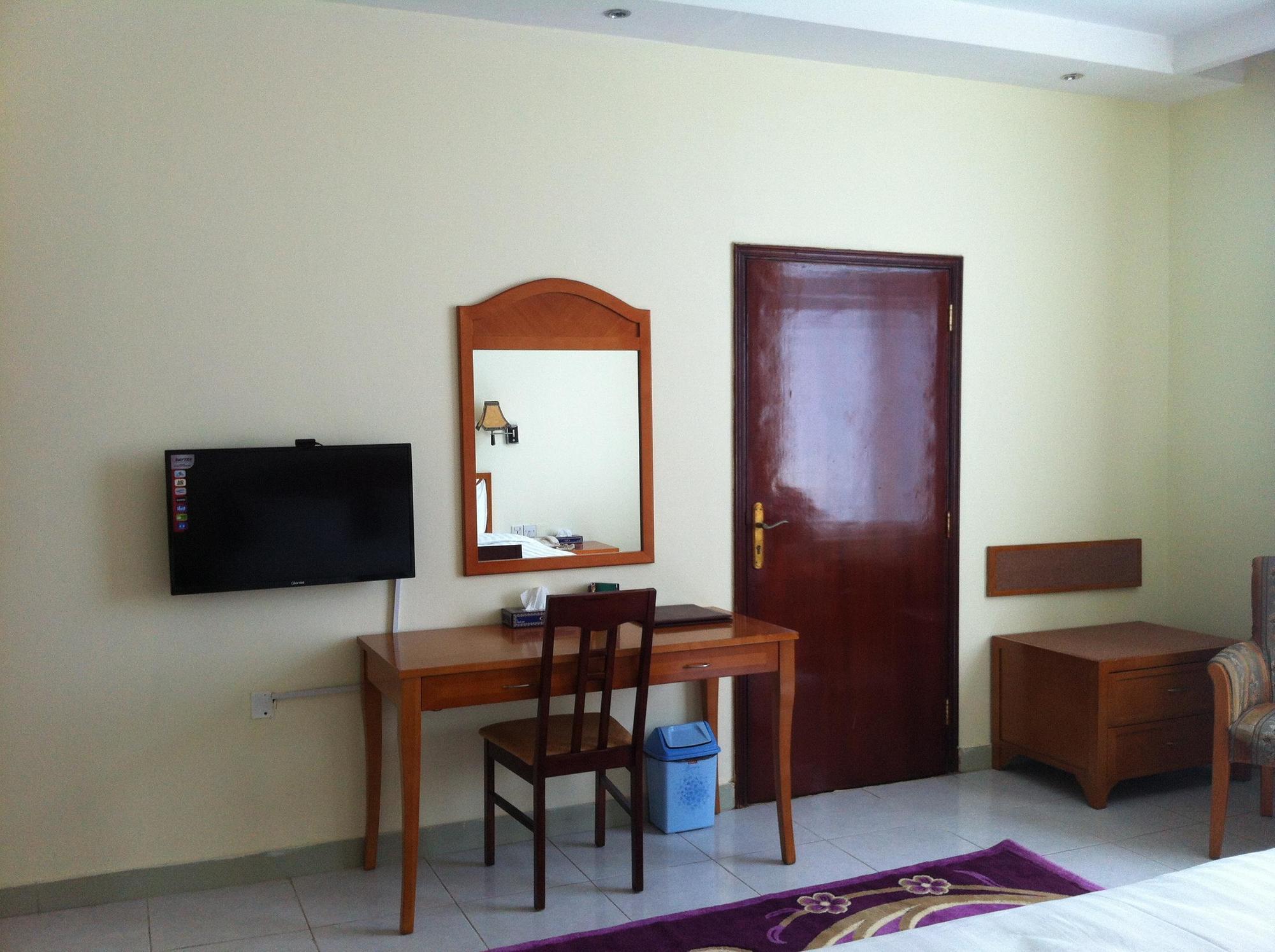 Oyo 366 Waves Hotel Ajman Ngoại thất bức ảnh