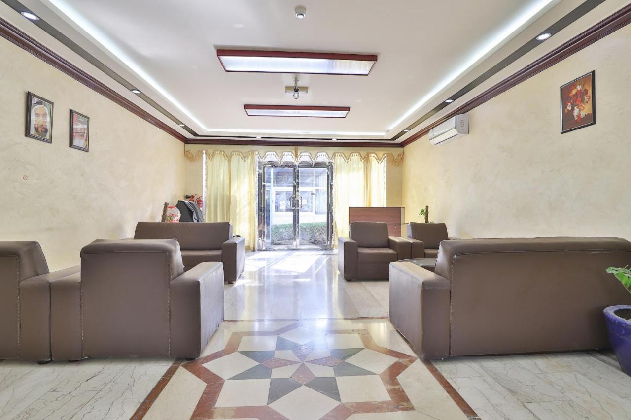 Oyo 366 Waves Hotel Ajman Ngoại thất bức ảnh