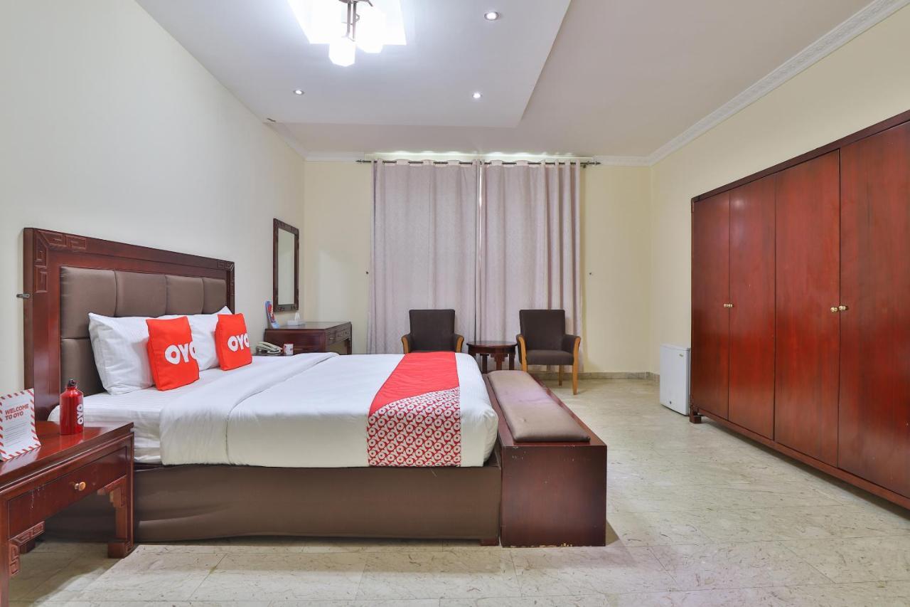 Oyo 366 Waves Hotel Ajman Ngoại thất bức ảnh