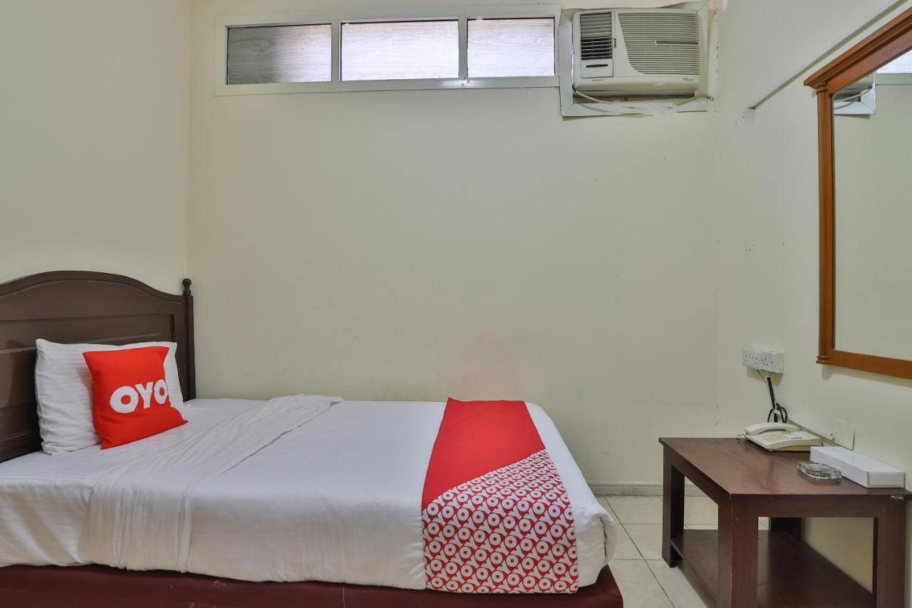 Oyo 366 Waves Hotel Ajman Ngoại thất bức ảnh