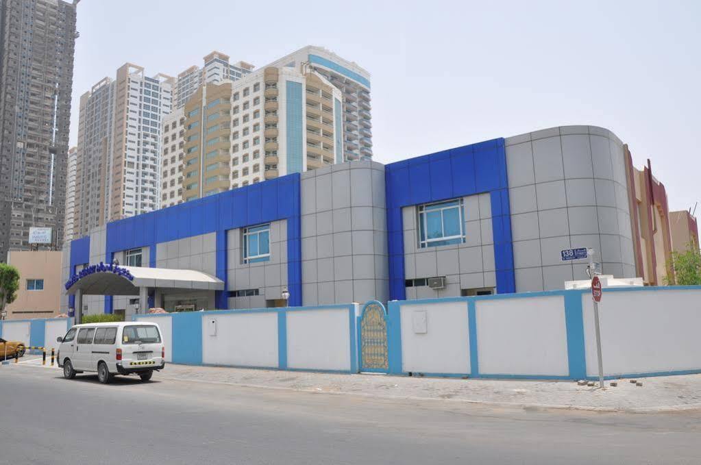 Oyo 366 Waves Hotel Ajman Ngoại thất bức ảnh