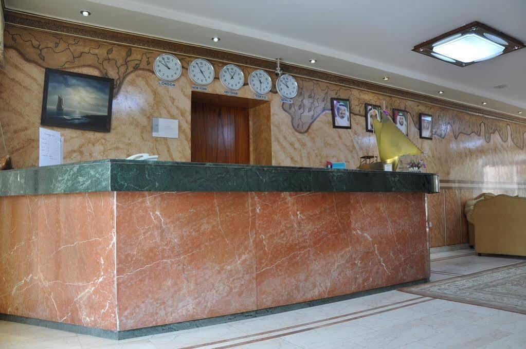 Oyo 366 Waves Hotel Ajman Ngoại thất bức ảnh
